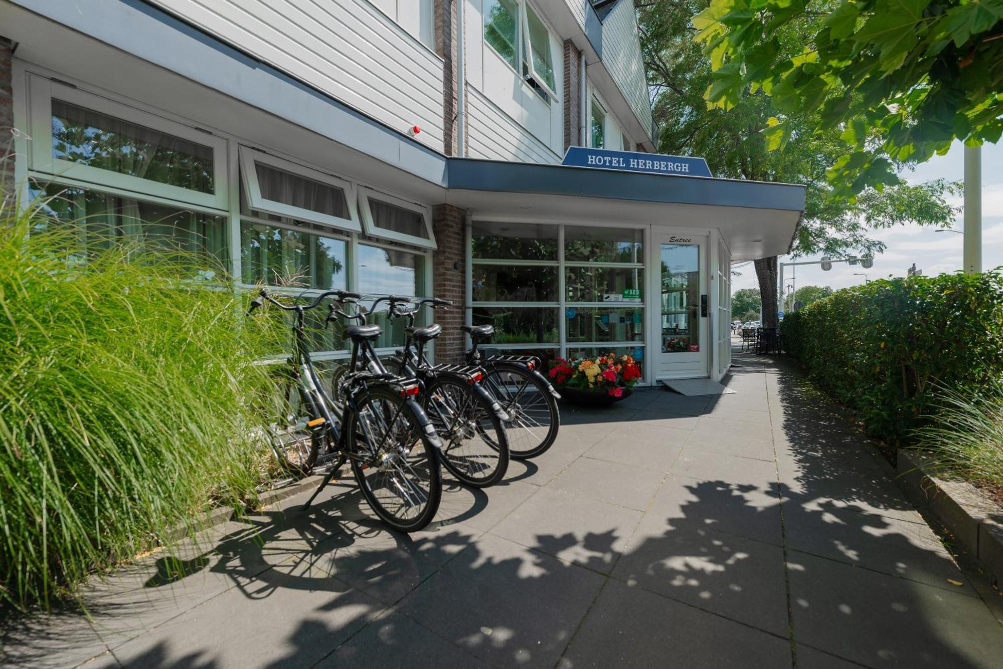 Boutique Hotel Herbergh Amsterdam Airport Free Parking Badhoevedorp Exterior foto